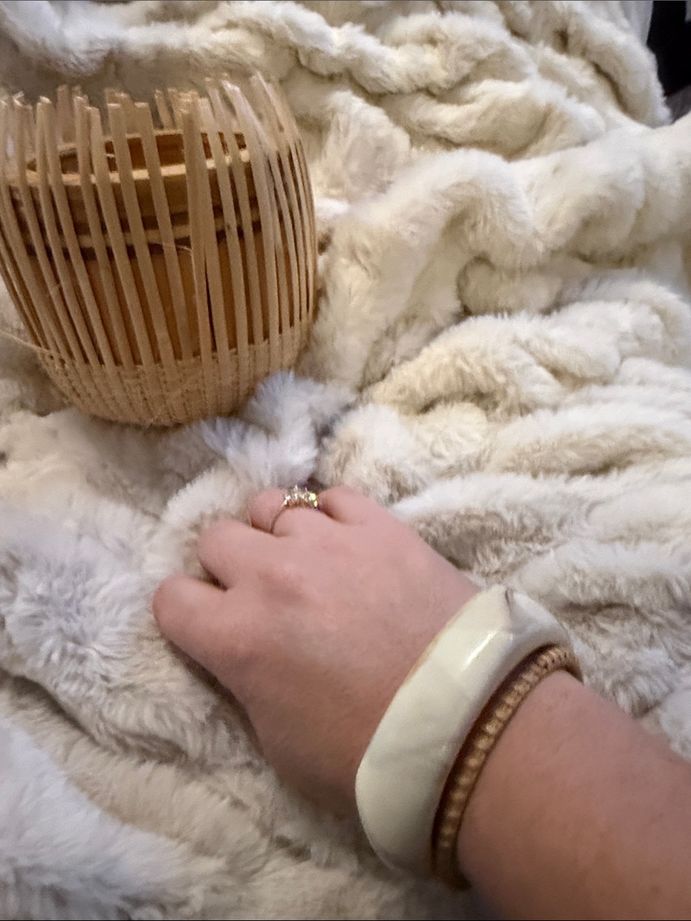 Ivory Bangle - Picture 5 of 7